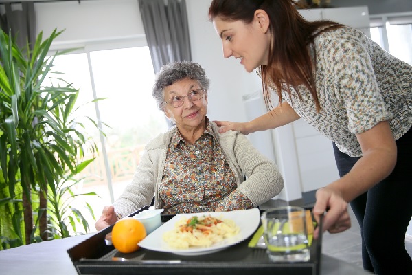 Recours à l’aide à domicile : un dispositif expérimental à votre service !