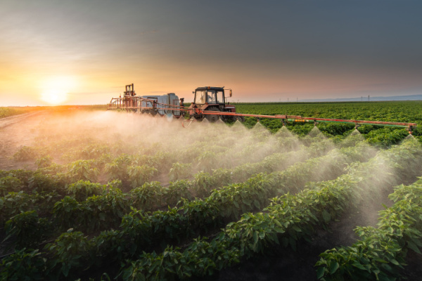 Produits phytopharmaceutiques : à qui profite le doute ?